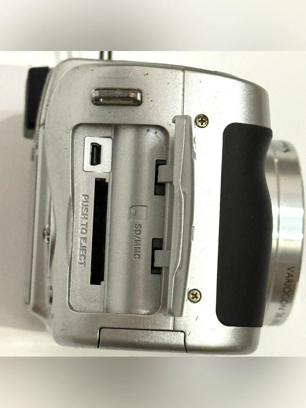 Kodak EasyShare Z650 6.1MP 10x Zoom Digital Camera AS-IS Parts Repair